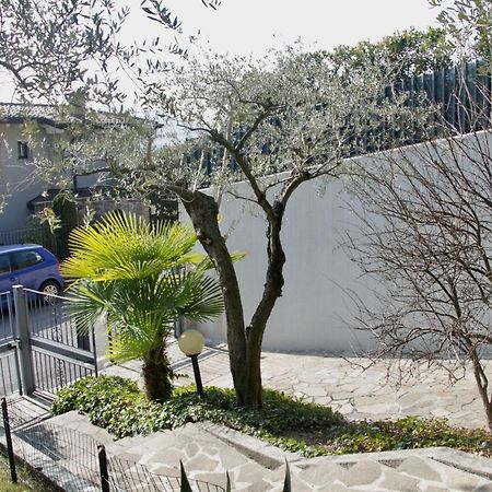 Sarnico Giardino Sul Lago Buitenkant foto