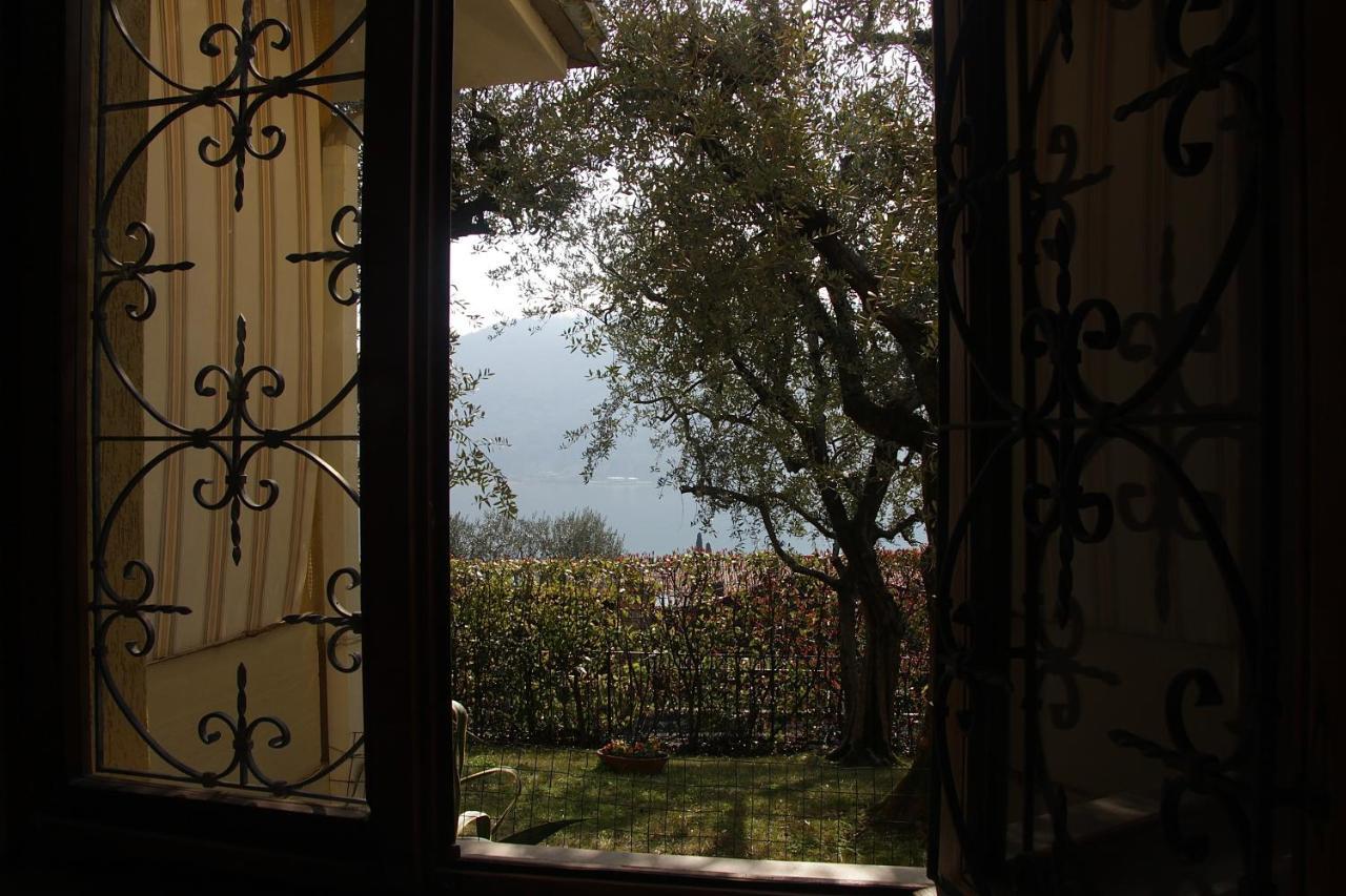 Sarnico Giardino Sul Lago Buitenkant foto